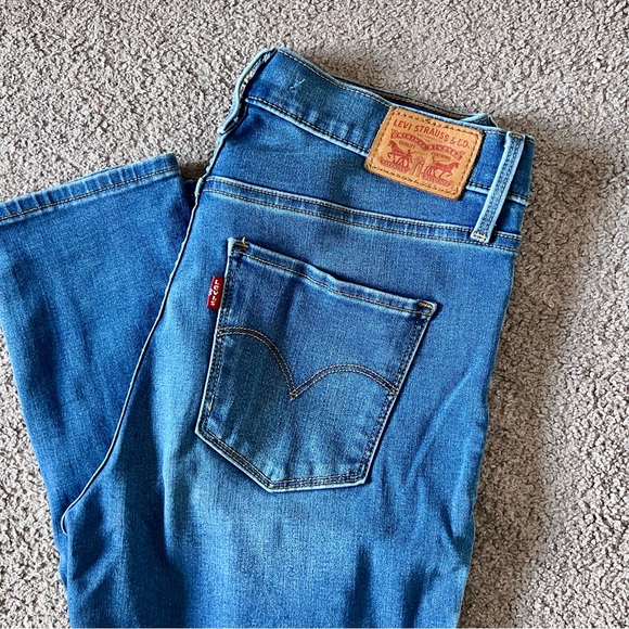 Levi Jeans - Picture 2 of 12